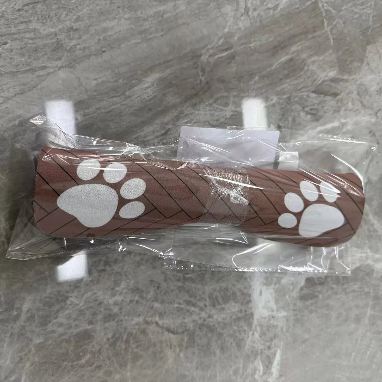 Quick-Dry Absorbent Pet Feeding Mat for Dogs & Cats - Non-Slip Rubber Base, Indoor Use, Dark Polyester Surface