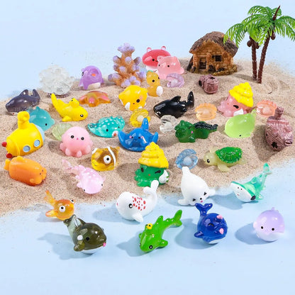 Adorable Miniature Fish & Aquatic Decorations for Fish Tanks - 20/50 Pcs Cute Animal Shapes for Home & Office Micro Landscapes