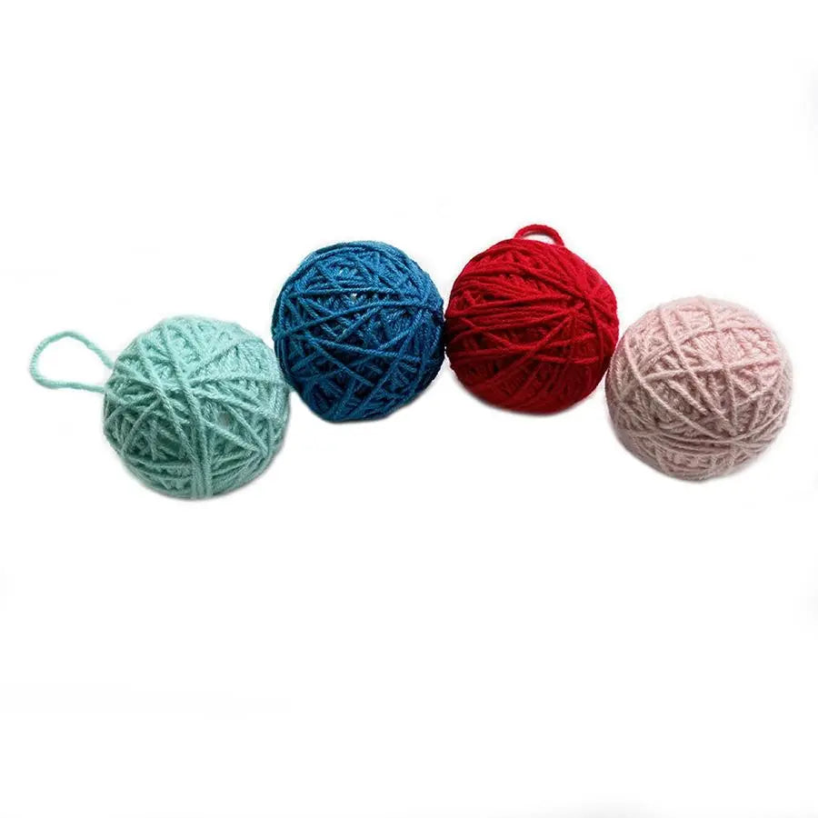 Colorful Cat Yarn Ball Teaser Set - 4 Interactive Stuffed Toys for Indoor & Outdoor Fun!