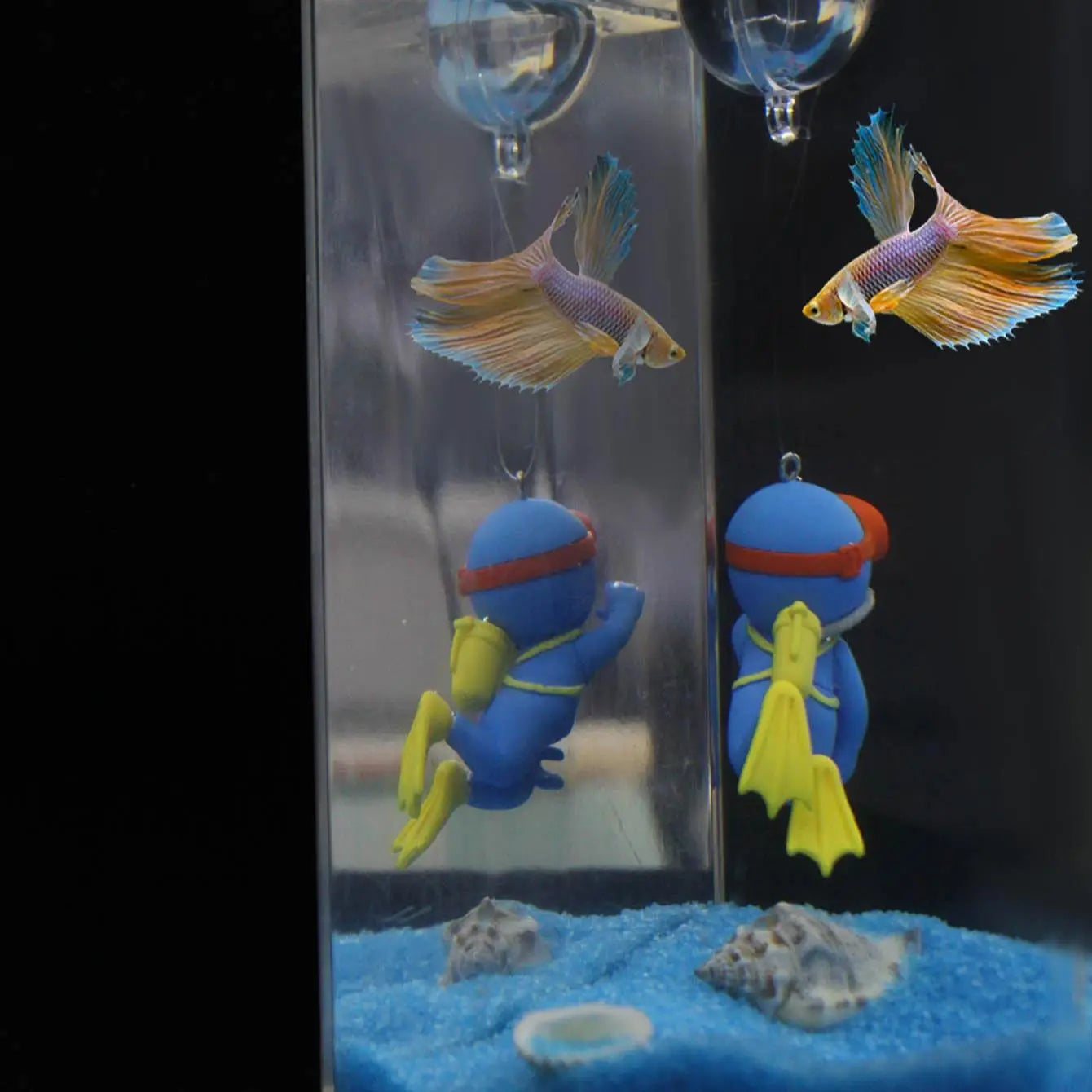 Enchanting Floating Aquarium Ornaments - Set of 2 Unique Fish Decorations