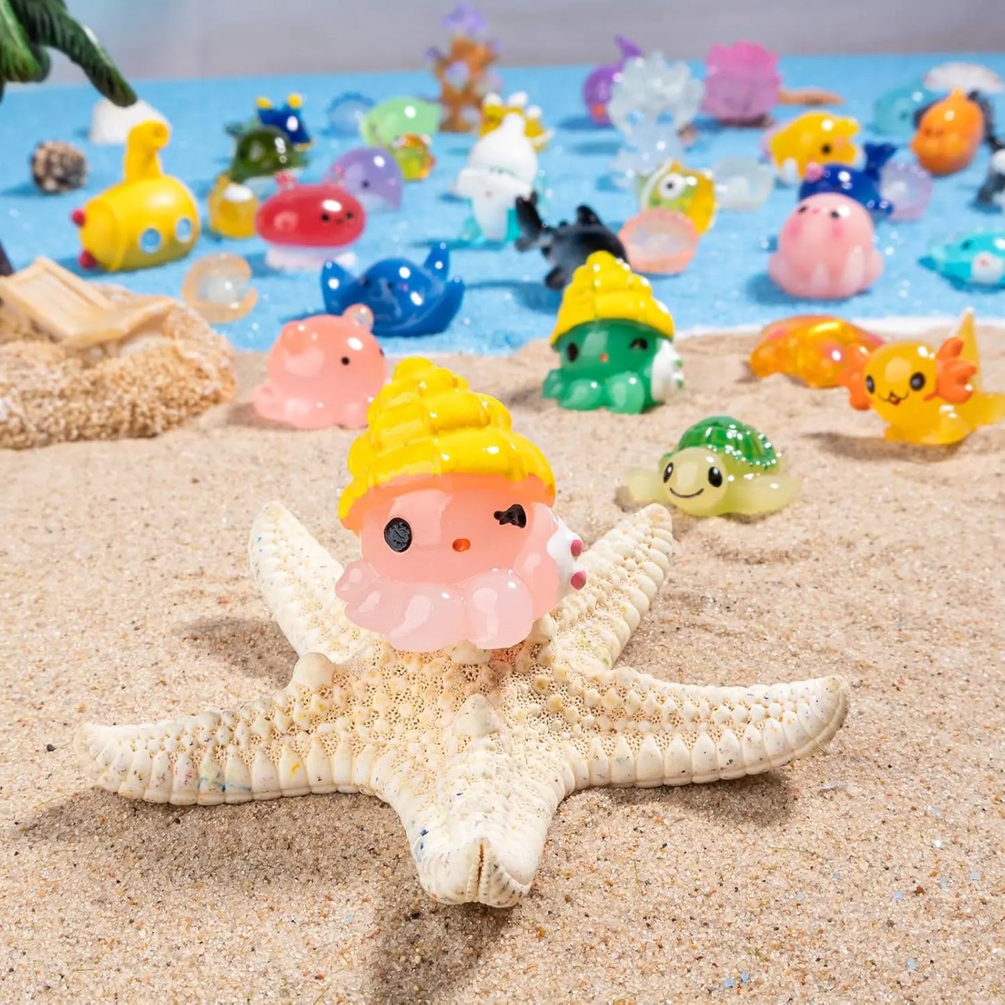 Adorable Miniature Fish & Aquatic Decorations for Fish Tanks - 20/50 Pcs Cute Animal Shapes for Home & Office Micro Landscapes